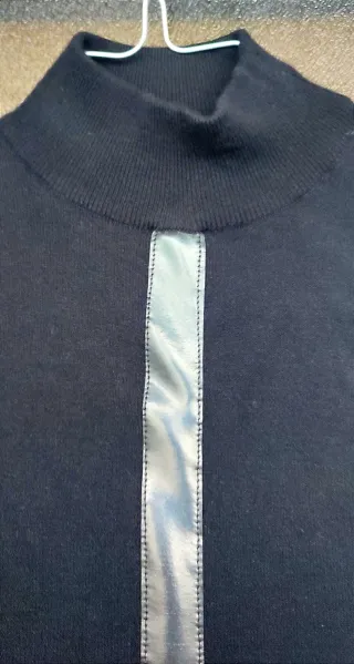 Jersey Cortefiel cuello semi alto negro SG/XL.