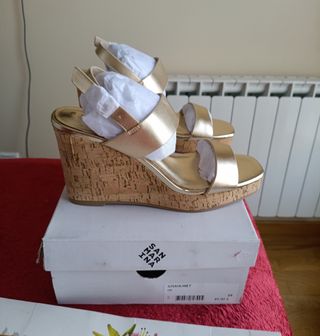 Sandalias doradas San Marina Piel Talla 39