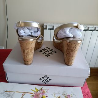 Sandalias doradas San Marina Piel Talla 39