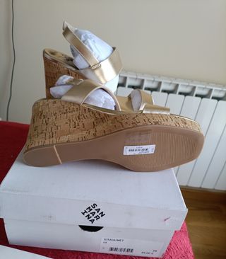 Sandalias doradas San Marina Piel Talla 39