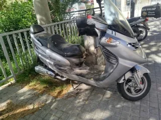 Moto Johnyrider 180 Plata Automática