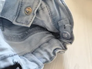 Pantalón corto vaquero con encaje