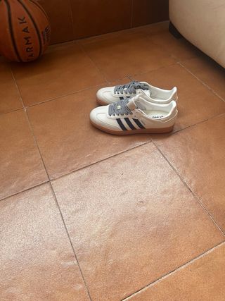 Adidas Samba Blancas y Negras