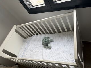 Cuna blanca Trama en perfecto estado