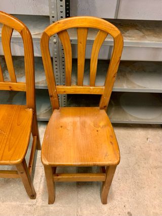 Sillas rústicas de madera maciza (2 unidades)
