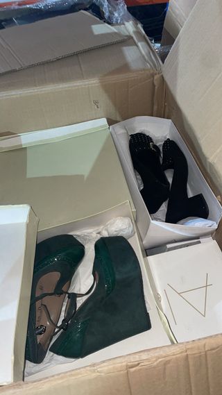 Lote 200 Zapatos Hombre y Mujer