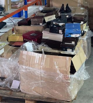 Lote 200 Zapatos Hombre y Mujer