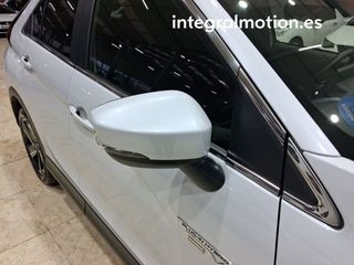 Mitsubishi Eclipse Cross PHEV Kaiteki 4WD