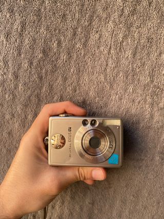 Cámara Digital Canon IXUS V3