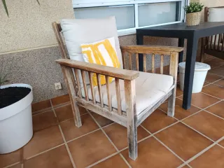 Conjunto exterior: 2 sillones y mesa