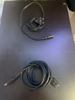 PS4 Slim 500GB + 2 Mandos