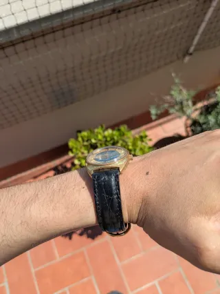 Reloj Longines Comet Automático Dorado