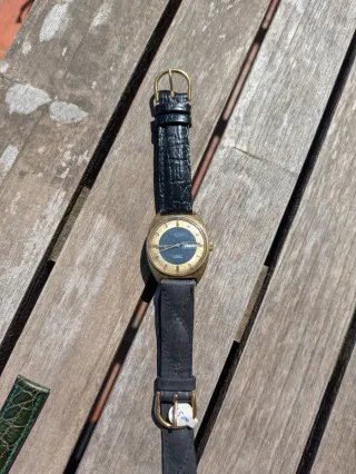 Reloj Longines Comet Automático Dorado
