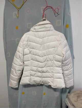 Cazadora acolchada blanca mujer