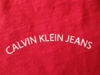 Camiseta Calvin Klein Jeans Roja Hombre