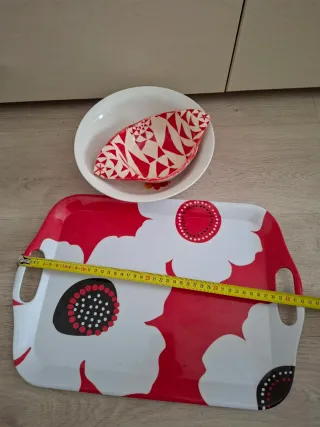 Bandeja y cuencos decorativos lote 6 euros