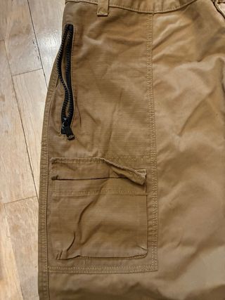Pantalón cargo marrón