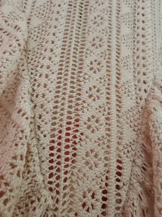 Blusa romántica beige