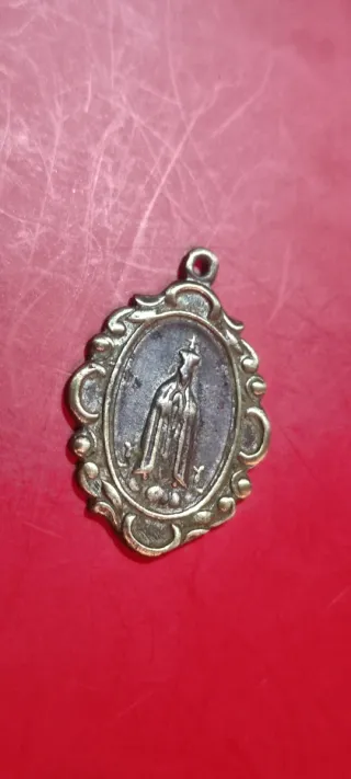 Antigua medalla Virgen de Fátima bronce. R