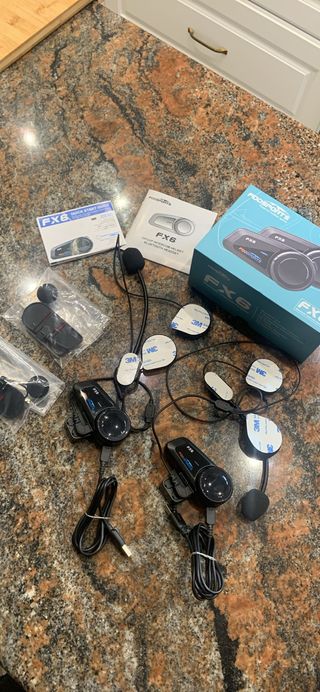 FODSPORTS FX6 Intercomunicador para 2 Cascos