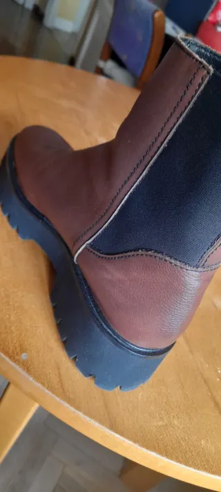 Botas de piel Gloria Ortiz marrones