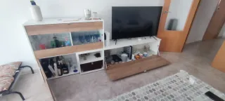 Mueble salón con vitrina y TV