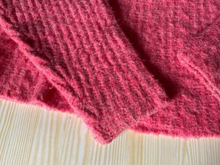 Conjunto 2 jerseys BROWNIE rosa y granate.