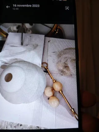 Lampadario oro e bianco