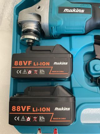 Smerigliatrice Mukins 88VF Li-Ion Batteria