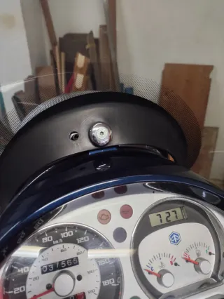 Piaggio Beverly Tourer 300 (2010)