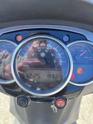 Piaggio Beverly 300 ABS Plata