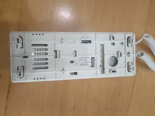 Telefonillo blanco