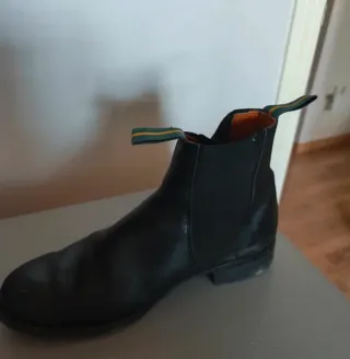 Botas de piel hombre negras