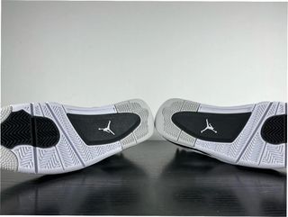 Air Jordan 4 Retro Military Black Talla 38