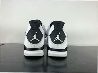 Air Jordan 4 Retro Military Black Talla 38