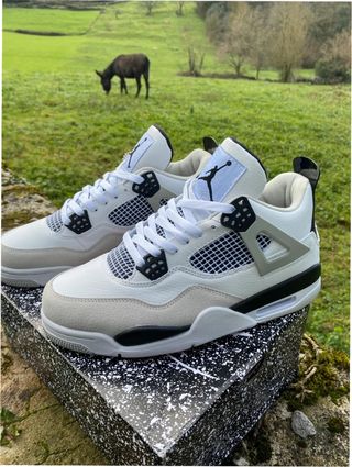 Air Jordan 4 Retro Military Black Talla 44