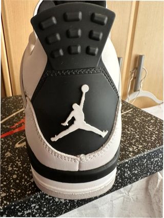 Air Jordan 4 Retro Military Black Talla 43