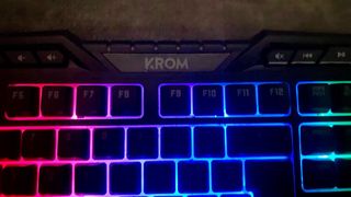 Teclado Gaming Krom Kyra RGB Negro Multicolor