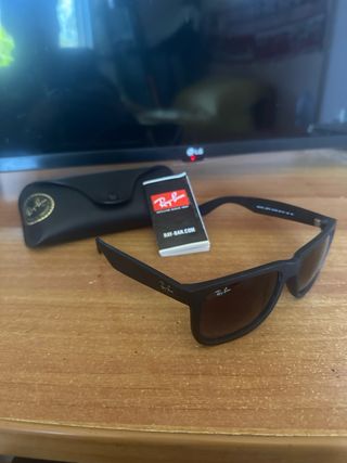 Occhiali Ray-Ban Neri Lenti Marroni Unisex