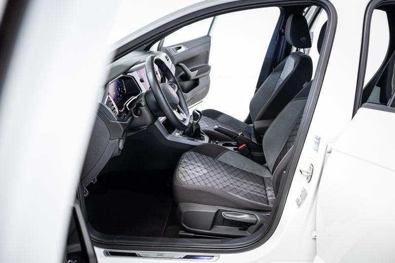 Volkswagen Polo PA R-Line 1.0 TSI 2023, foto 5