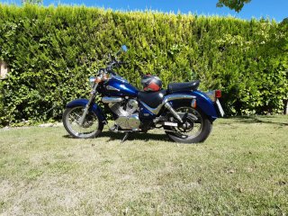 Suzuki Intruder 250cc 2005