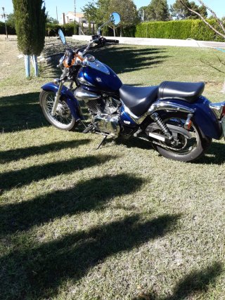 Suzuki Intruder 250cc 2005