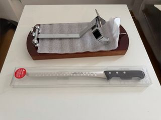 Soporte Jamonero Plegable con base antideslizante
