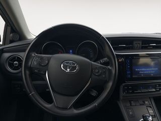 Toyota Auris 140H Hybrid Touring Sports Business 100 kW (136 CV)