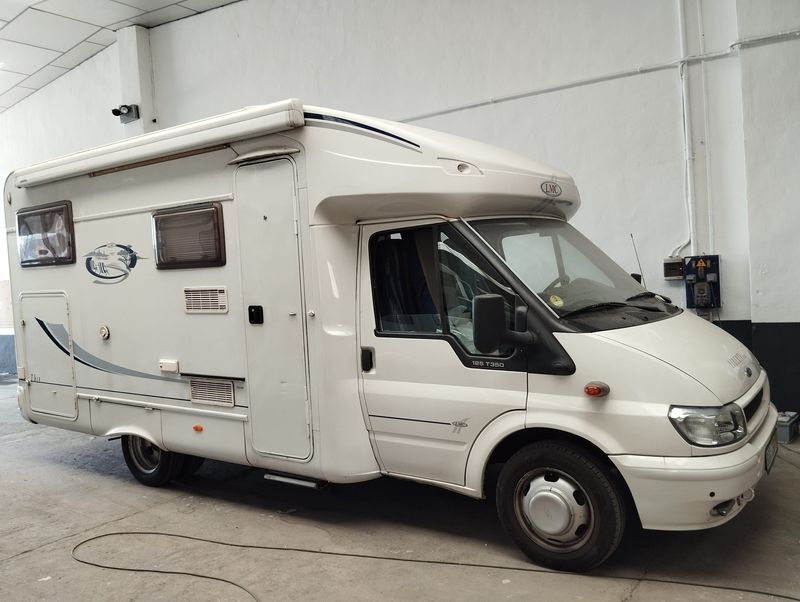 Autocaravana LMC Liberty (Chasis Ford Transit) - foto 1