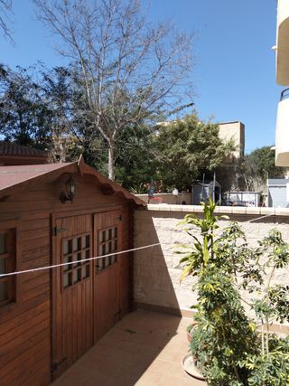 Caseta de madera para jardín