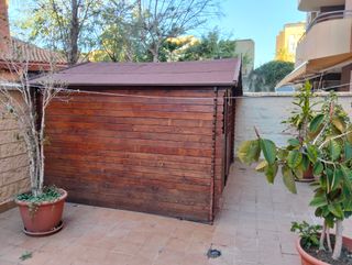Caseta de madera para jardín