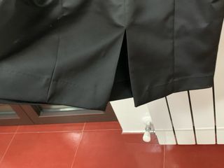 Vestito corto nero con zip