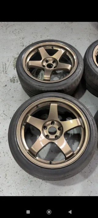 Llantas Rota 18 con neumáticos