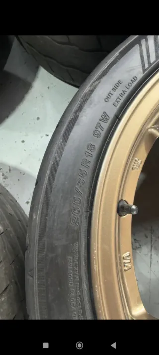 Llantas Rota 18 con neumáticos